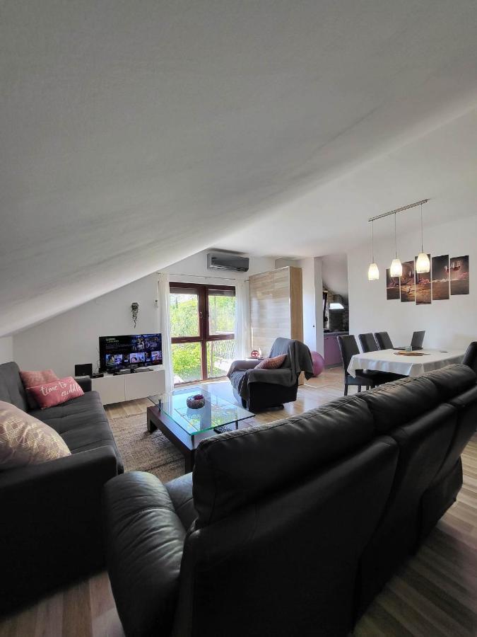 Mountain Angel Apartman *